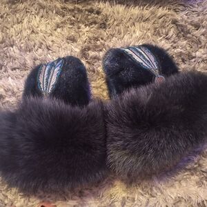 Seal skin + Foxtail Mittens with Feather Embroidery
